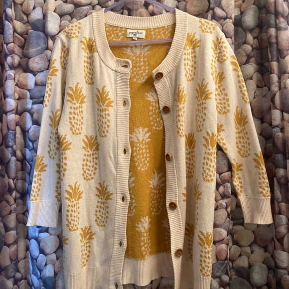 Peppa Loves Pineapple Cardigan - wooden buttons, sz small, 3/4 sleeves - Picture 2 of 10